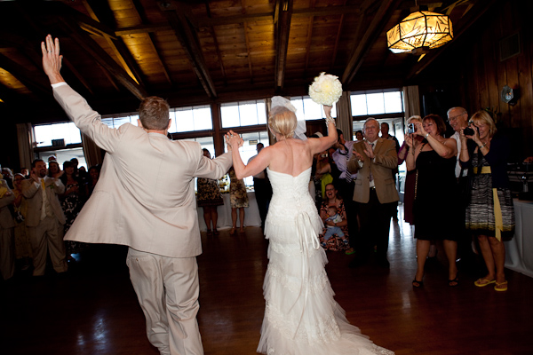 couple entering reception - photo by Seattle based wedding photographers La Vie Photography